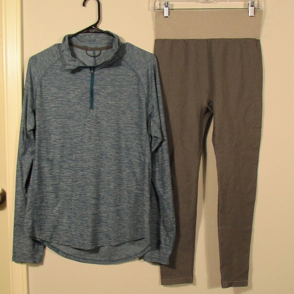 All in Motion Blue Active Top & DG Legging Set - Picture 10 of 10